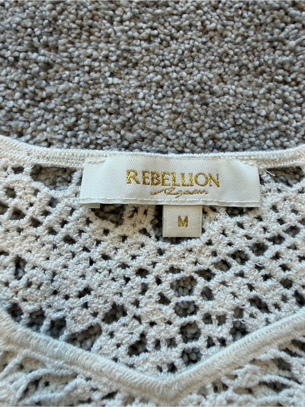Women’s Rebellion Crochet Lace Long Sleeve Cream Crop Top- Size Medium - Picture 3 of 5